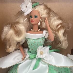 1992 Blossom Beautiful Barbie Doll Sears Special Limited Edition #03817 Blonde
